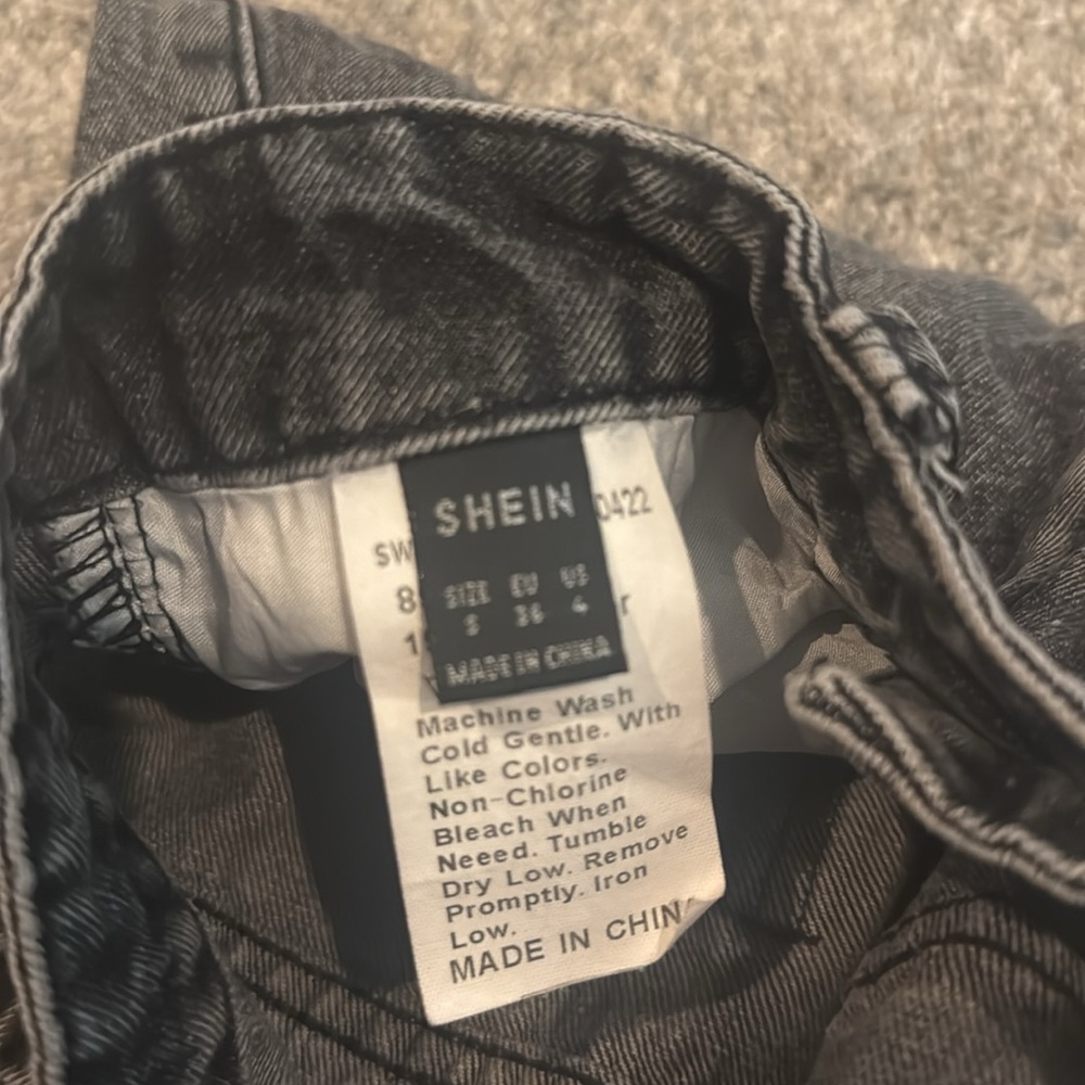 SHEIN Gray Black High Rise Waist Mom Denim Jeans Women’s Size Small - Picture 8 of 9